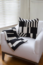 Load image into Gallery viewer, Mali Mod Organic Cotton Mudcloth Throw